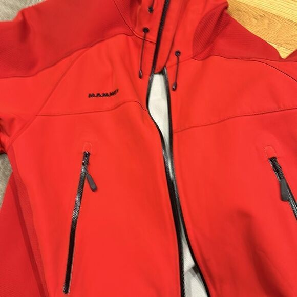 Mammut sz XL red men’s thermal zip jacket great pre owned condition, hooded - Picture 9 of 16